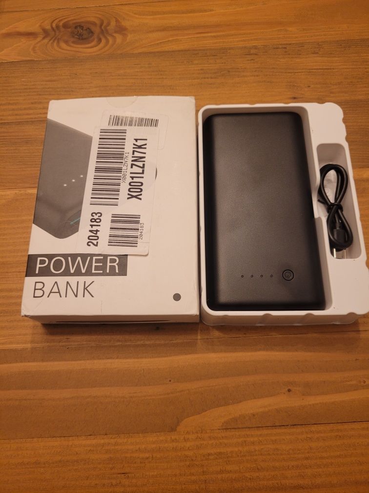 Powerbank 368000mAh Przenośna Ładowarka Kabel USB HX200Q6 Czarna