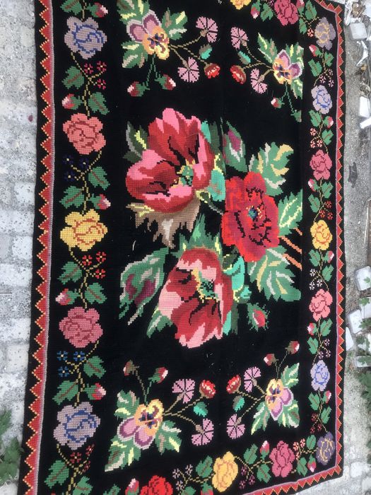 Ковер ручной работы