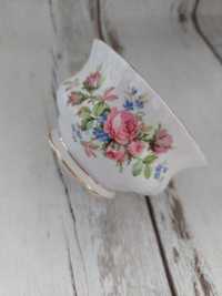 Royal albert Moss Roses cukiernica Biała, profilowana porcelana, zdobi