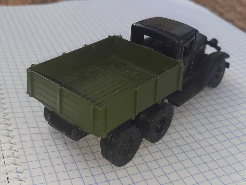 Модель автомобиля ГАЗ из СССР