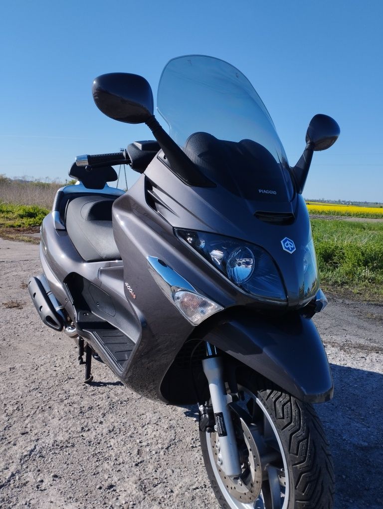 Piaggio XEVO 400