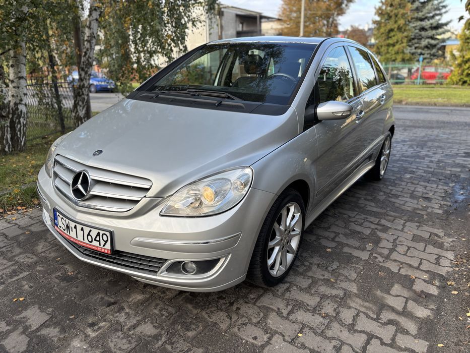 Mercedes benz B200