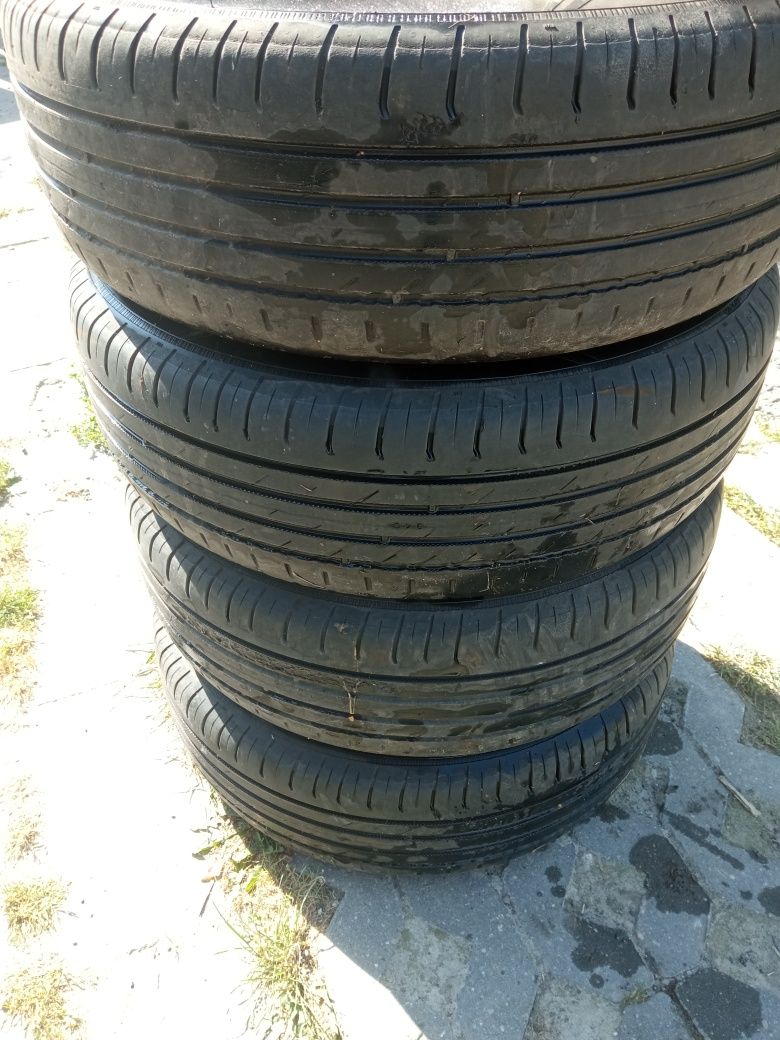 Koła 5x108 Volvo 15" 195/65R15 Nokian kołpaki