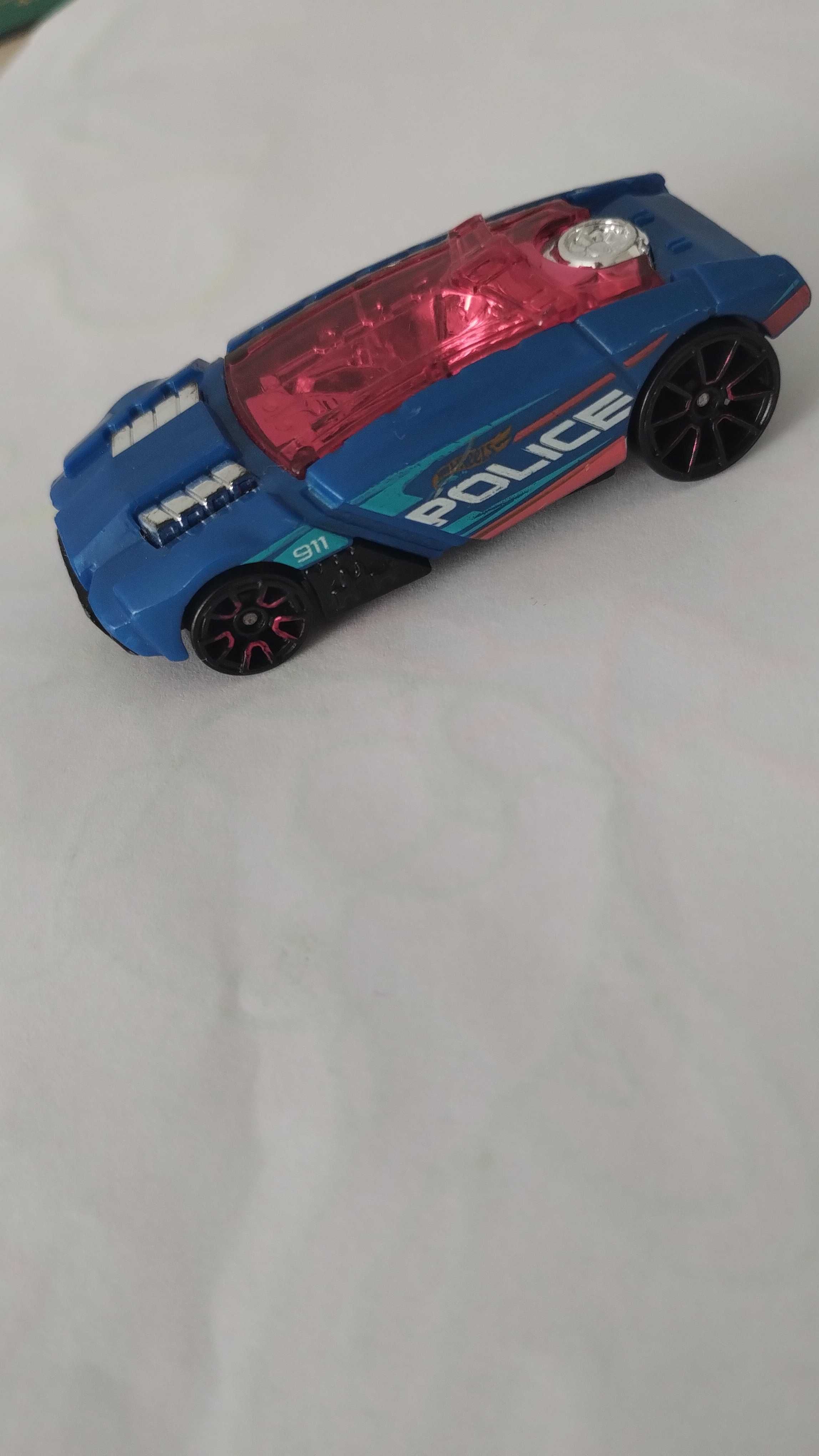 Hot Wheels z napędem Smoka!