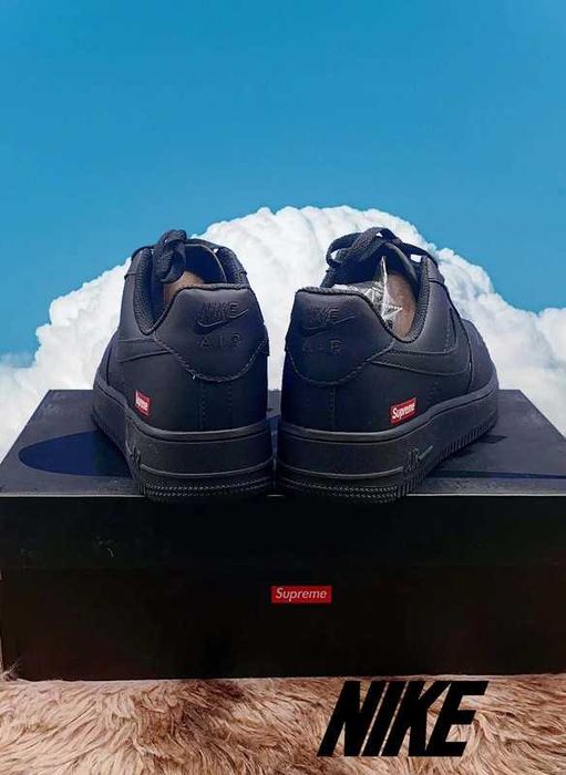 Buty Trampk Nike Air Force 1 Low Supreme Black Rozmiar  42.5