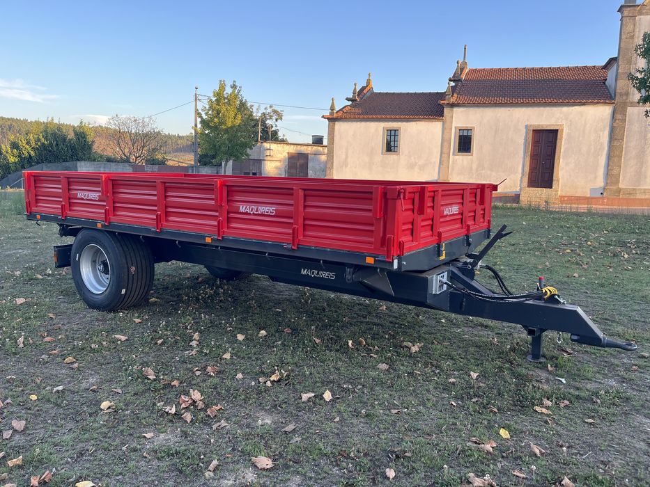Reboque agrícola tribasculante 10T