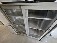 Vitrine ikea cor areia