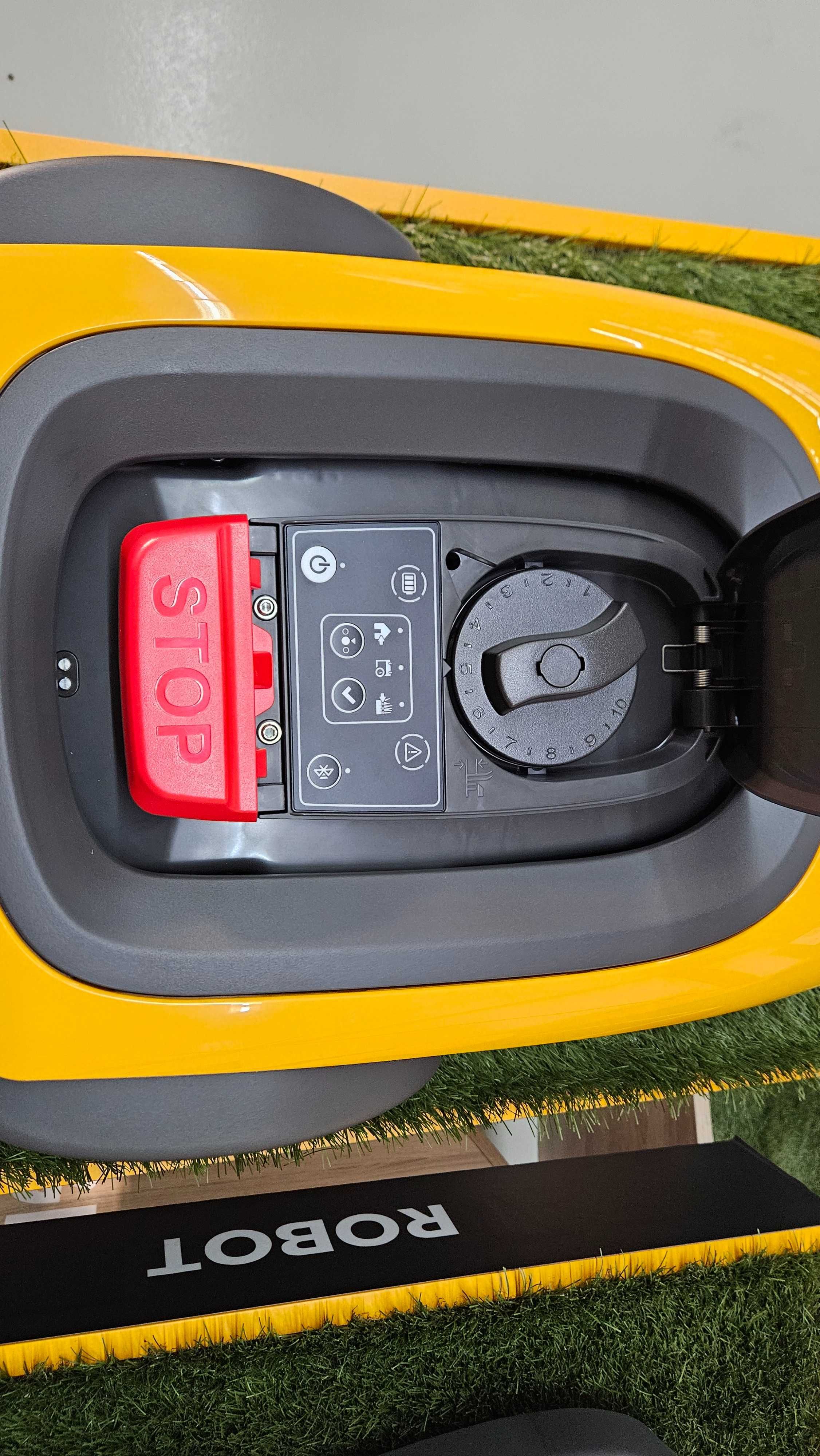 Stiga Robot koszący G1200 na 1200m2 z Aplikacja