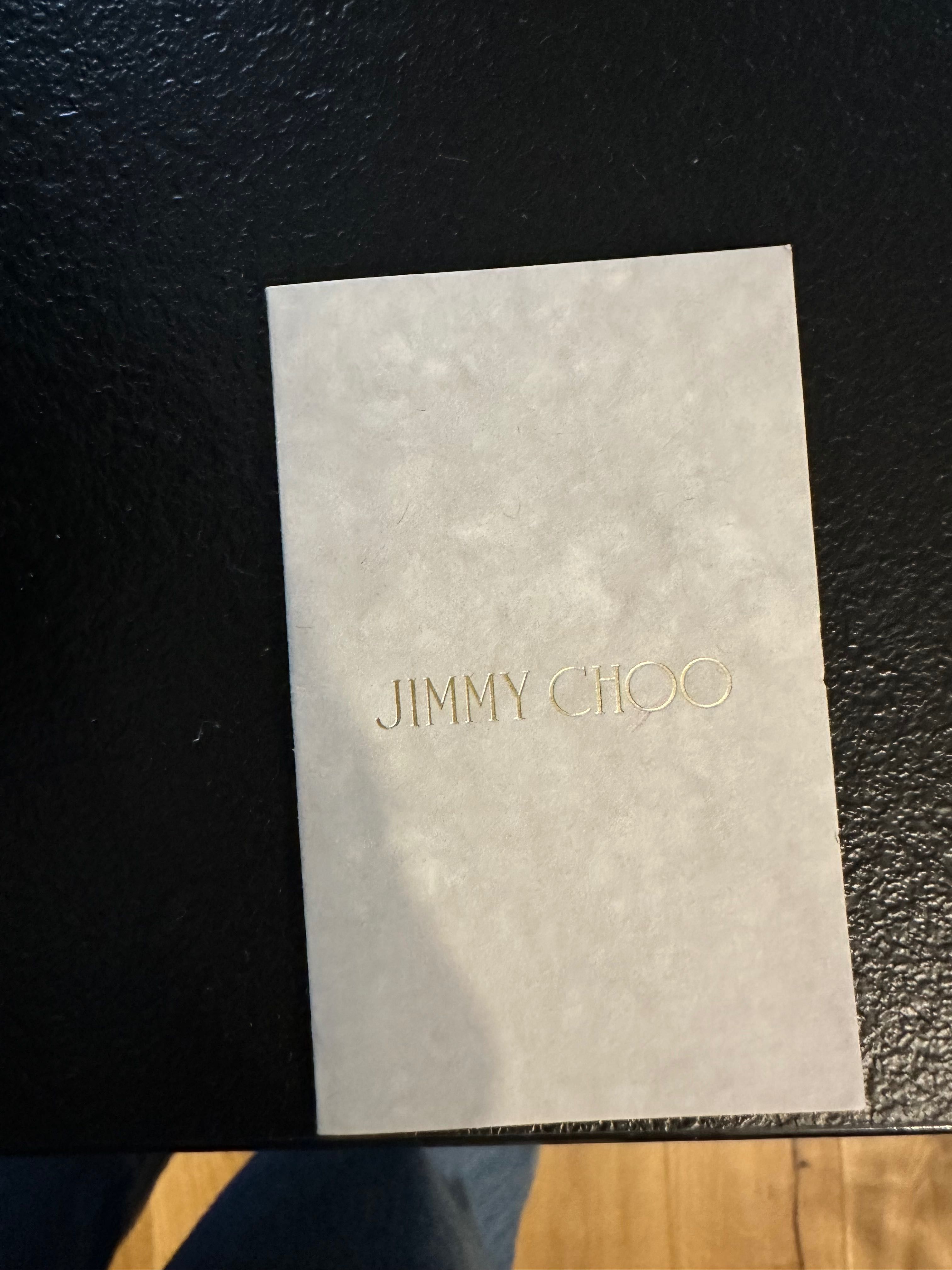 Sprzedam torebkę Jimmy Choo w stanie „Doskonałym”.