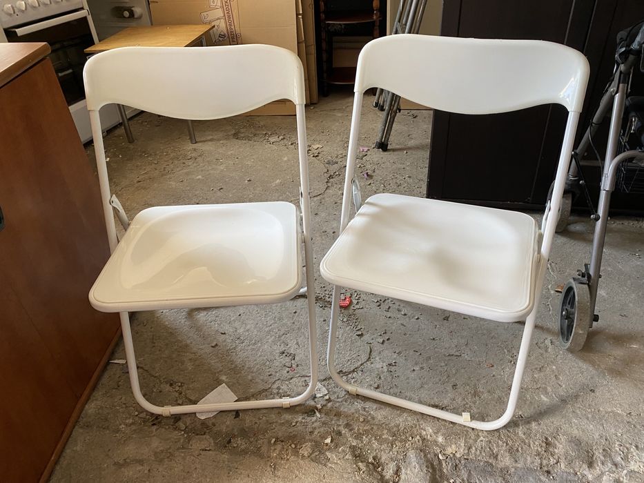 Składane krzesła
