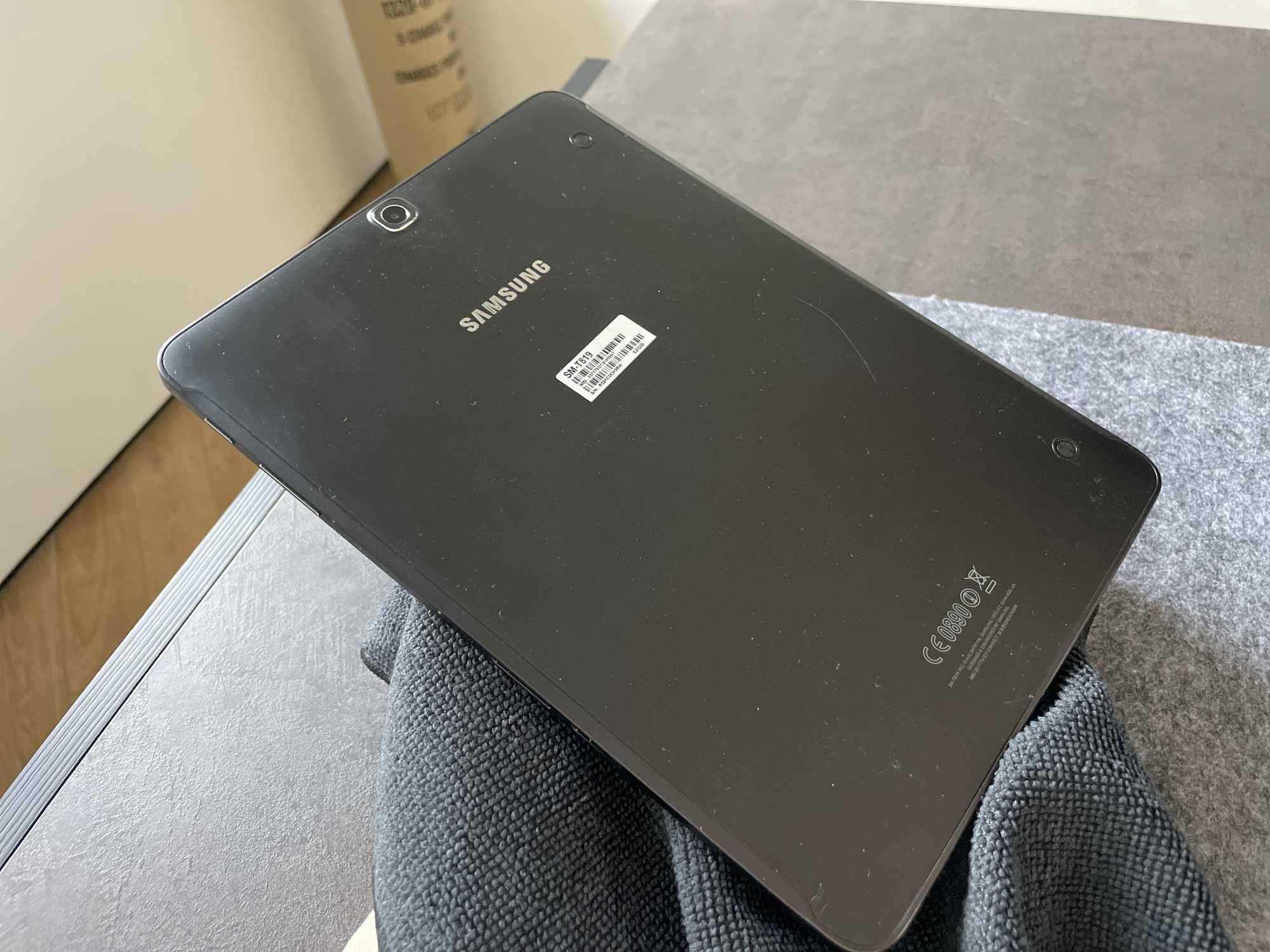 Планшет Samsung Galaxy Tab S2 3/32GB LTE (SM-T819) Black