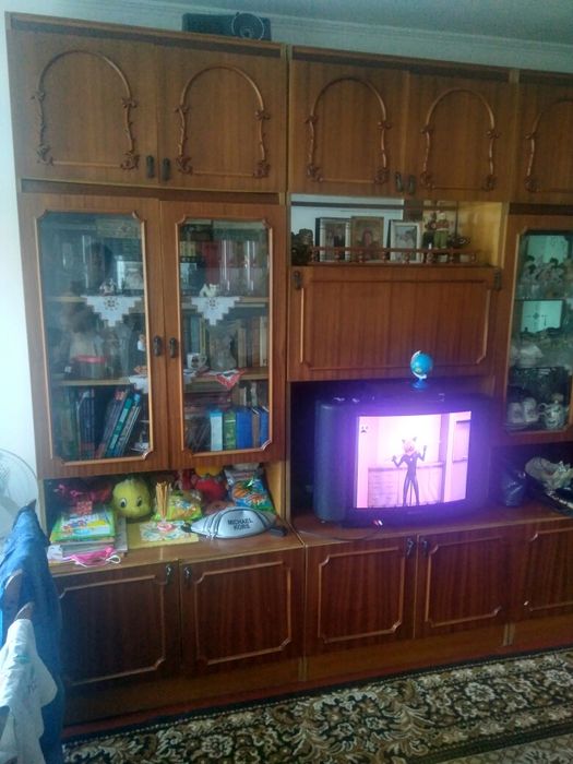 Продам стінку "Трембіта"