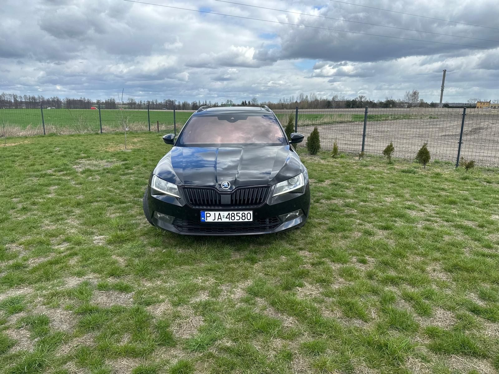 Skoda Superb canton * hak * 4x4 * panorama * matrix *