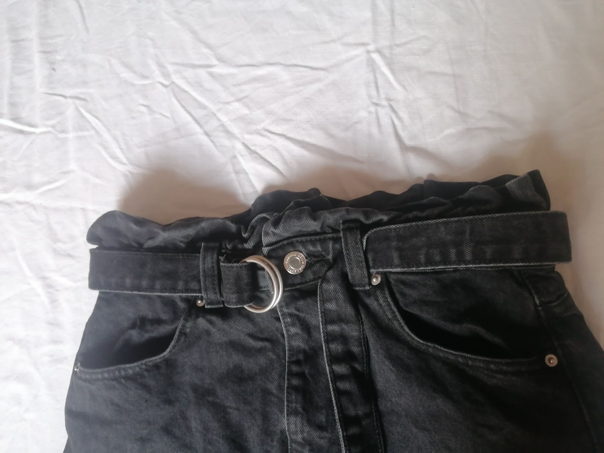 Spódnica krótka Bershka S czarna jeansowa