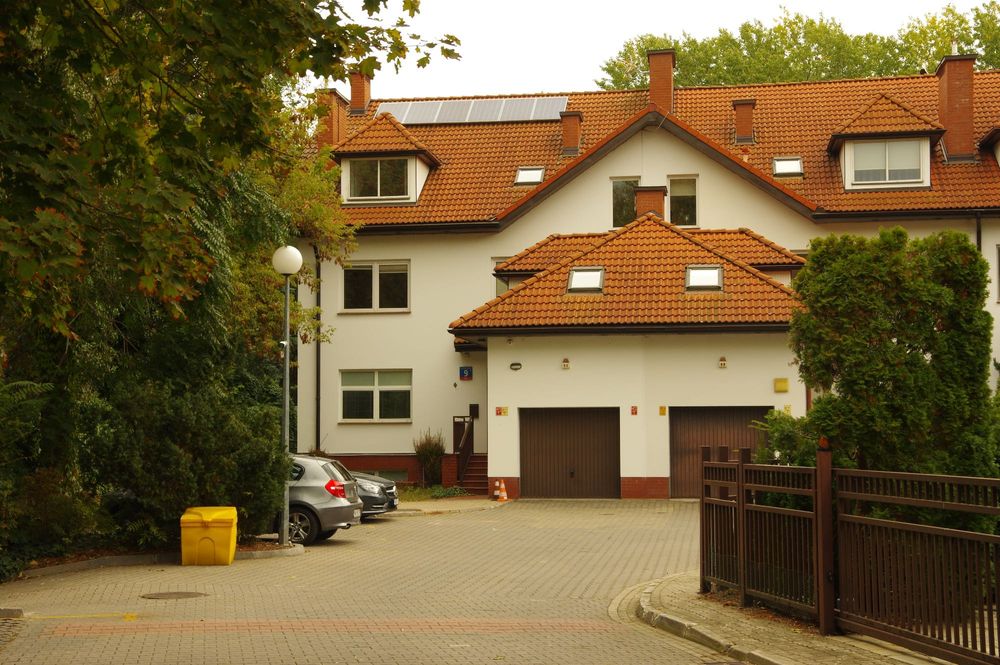Unikalna powierzchnia biurowa zatopiona w zieleni
