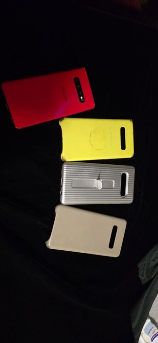 Телефон Samsung S10+