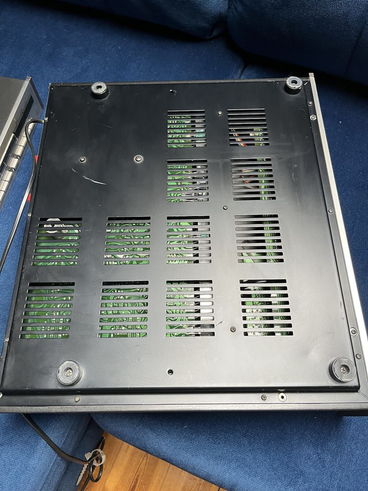 Wzmacniacz Luxman L-410