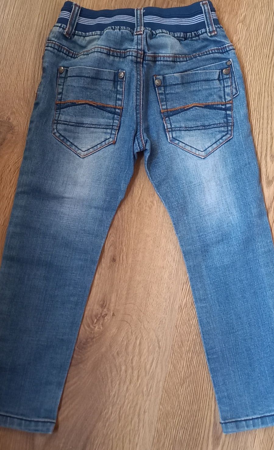 Фірмові круті джинси, ідеальний стан, 104 розмір