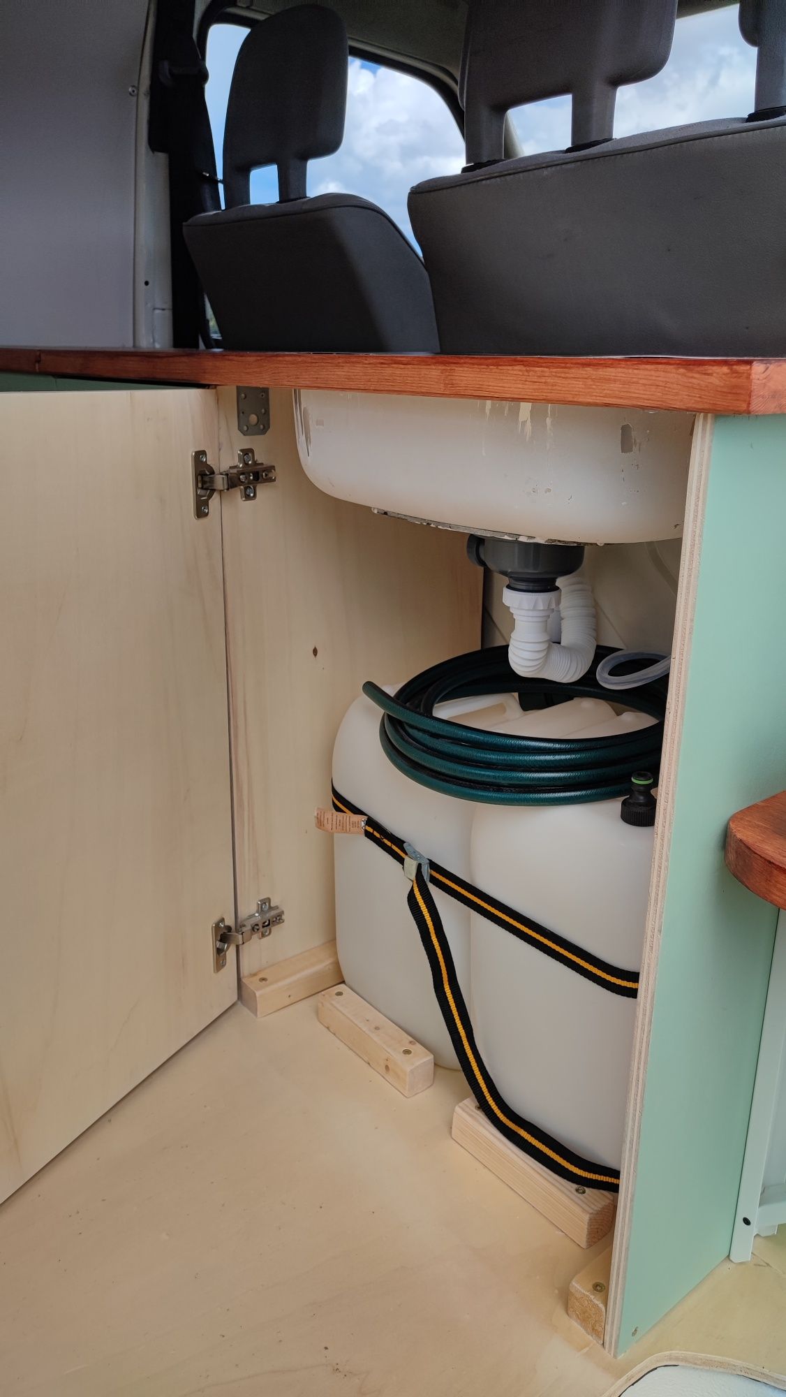 Autocaravana VW T4 legalizada