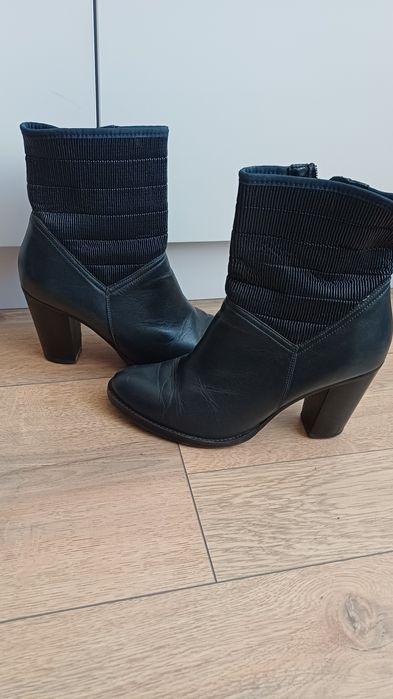 Granatowe botki Wojas 40