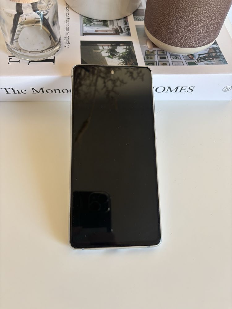 Samsung Galaxy 20 FE 128GB - branco