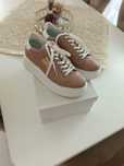 Sneakersy Carinii r38