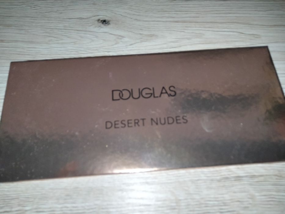Douglas paleta cieni Desert Nudes