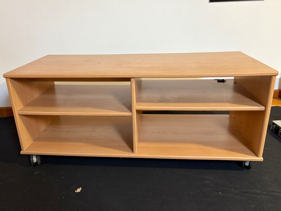 Móvel de televisão