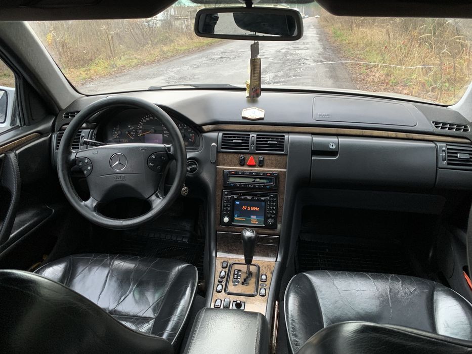 Мерседес w210 2000р Автомат