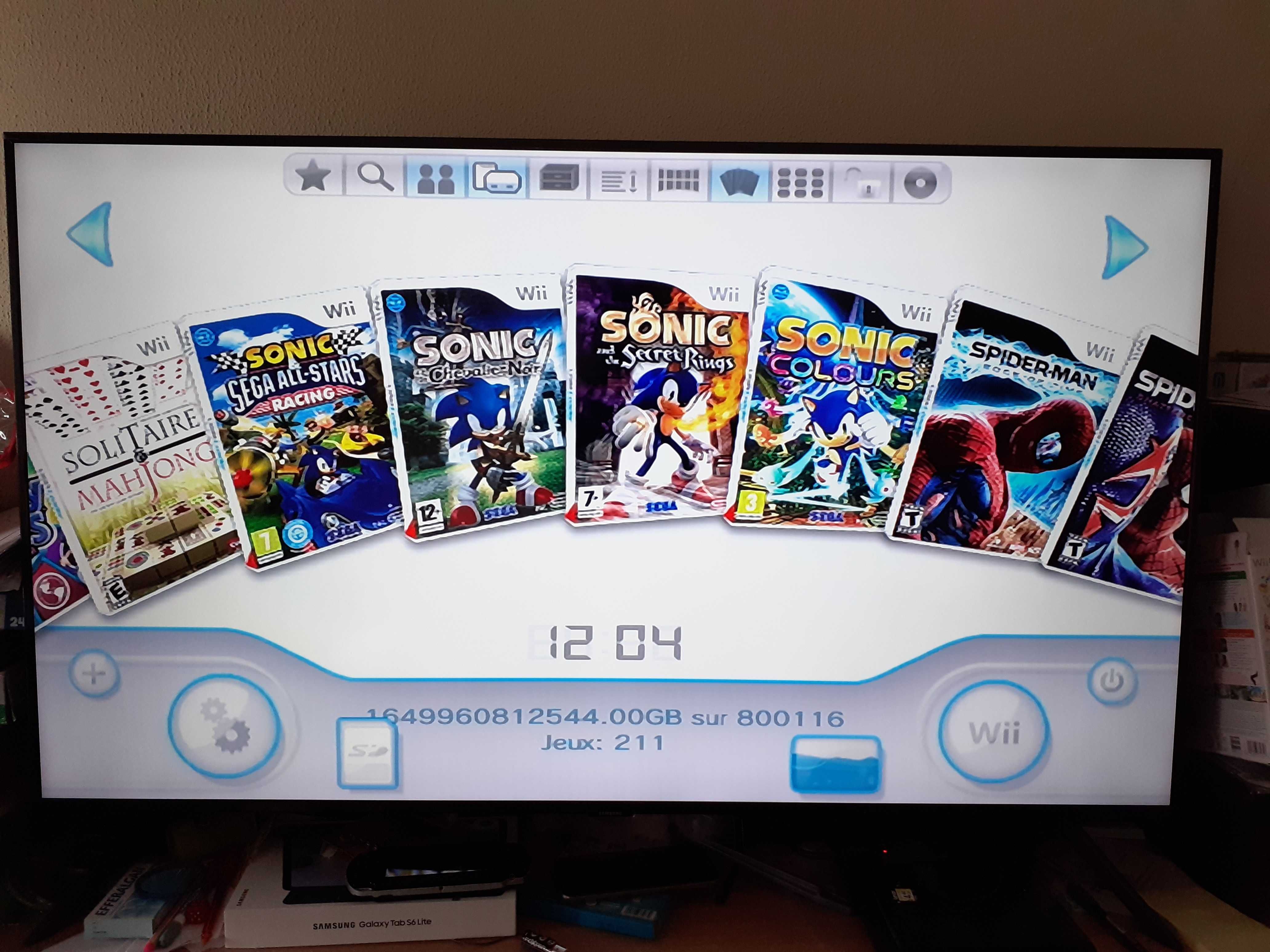 Wii com 15  jogos installados (pen 32gb)