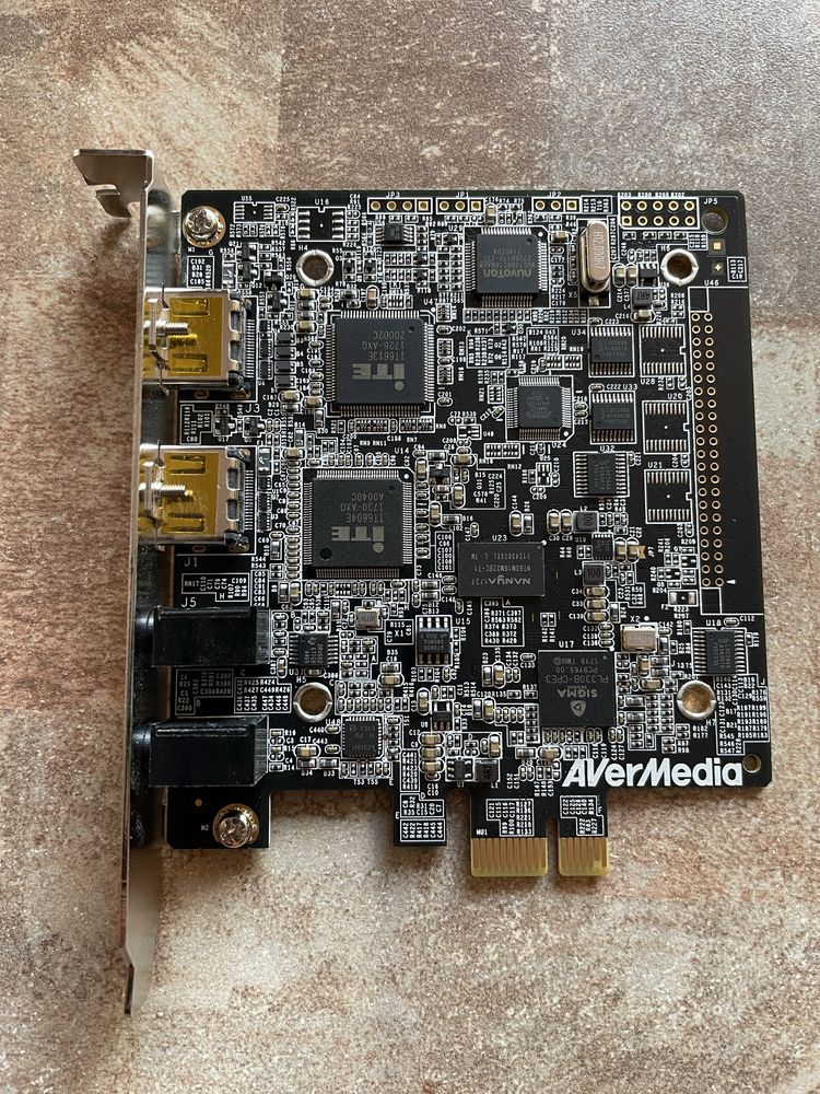 Карта відеозахоплення PCIe AverMedia Live Gamer HD Lite C985