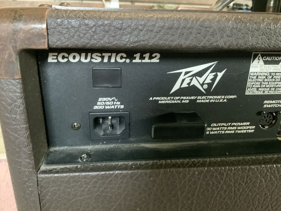 Комбоусилитель для акустической гитары Peavey 125W