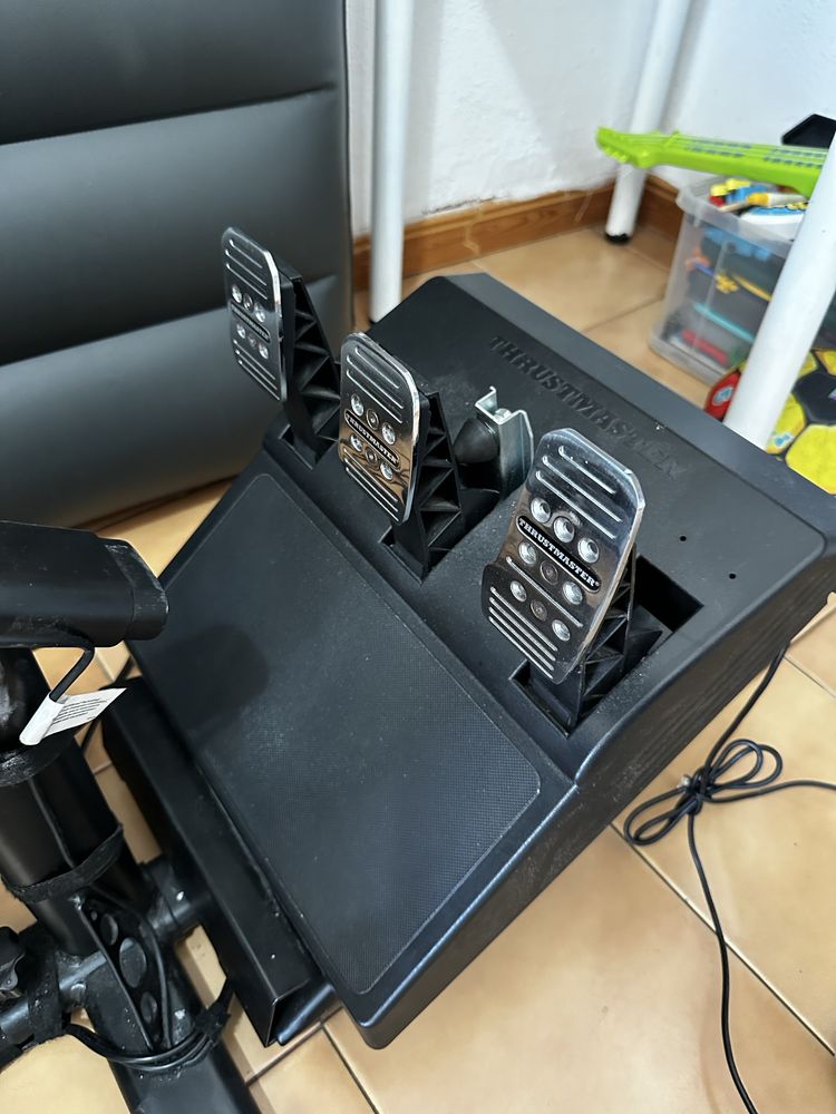 Cockpit simracing completo thrustmaster, playseat