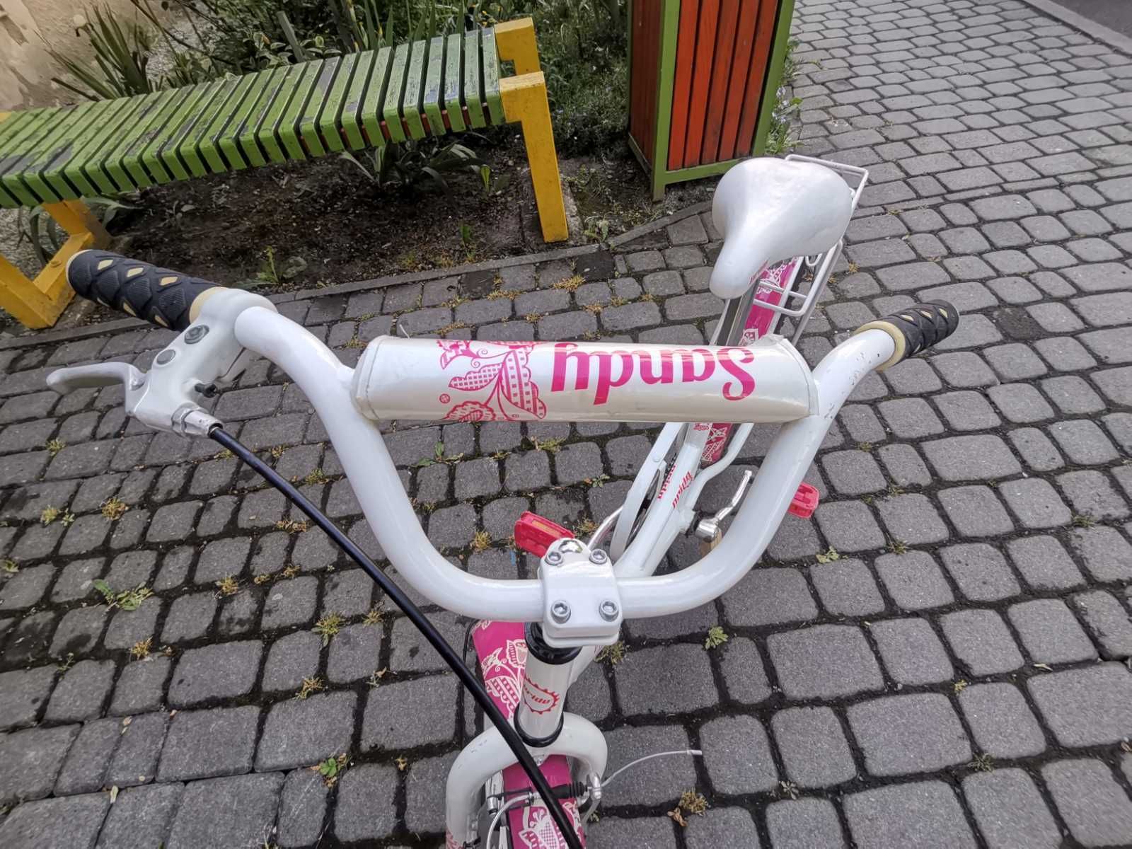 Велосипед дівчинці 20