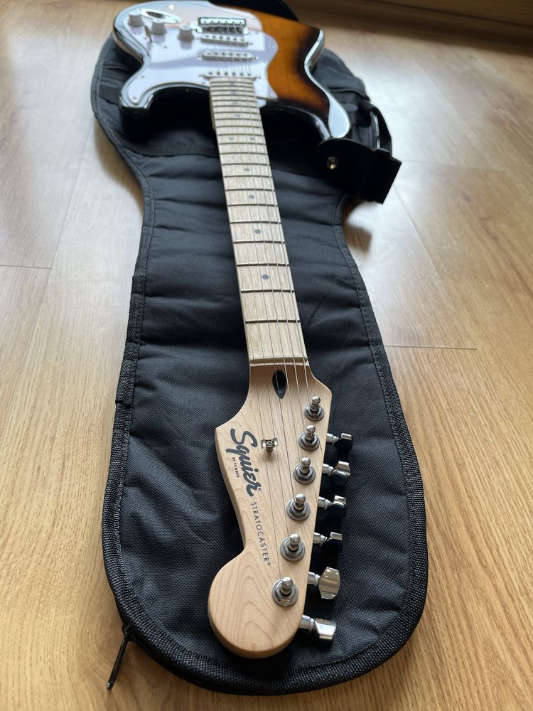 Vendo Kit Guitarra Eletrica Fender Squier