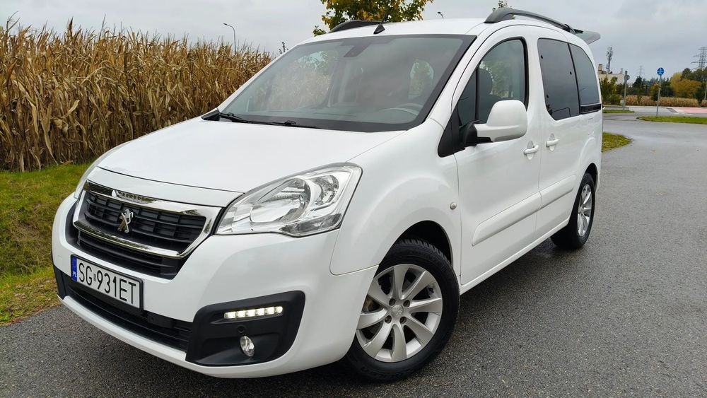 Peugeot Partner Niski przebieg dobrze wyposażony
