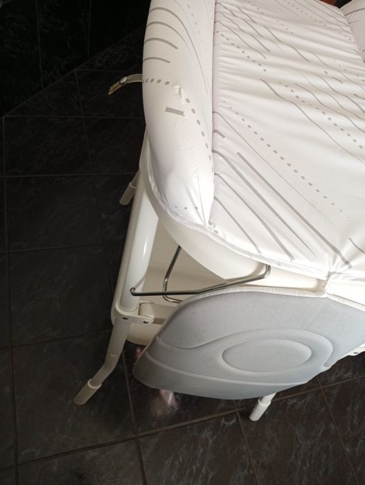 Trocador de fraldas com banheira