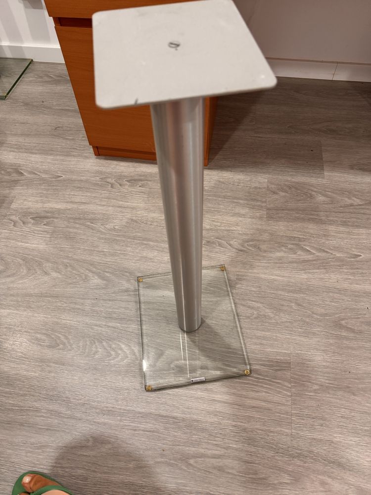 Base para coluna de som