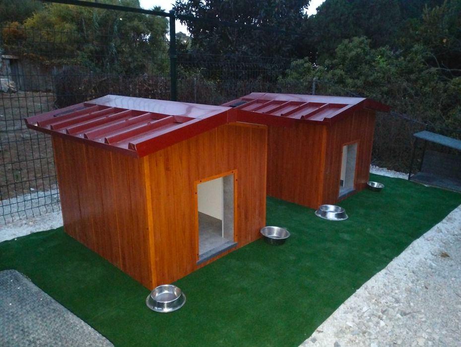 Abrigos para animais de estimação com ventilação, ar frio ou quente