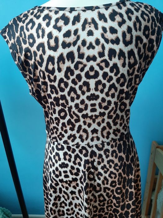Sukienka letnia w panterkę