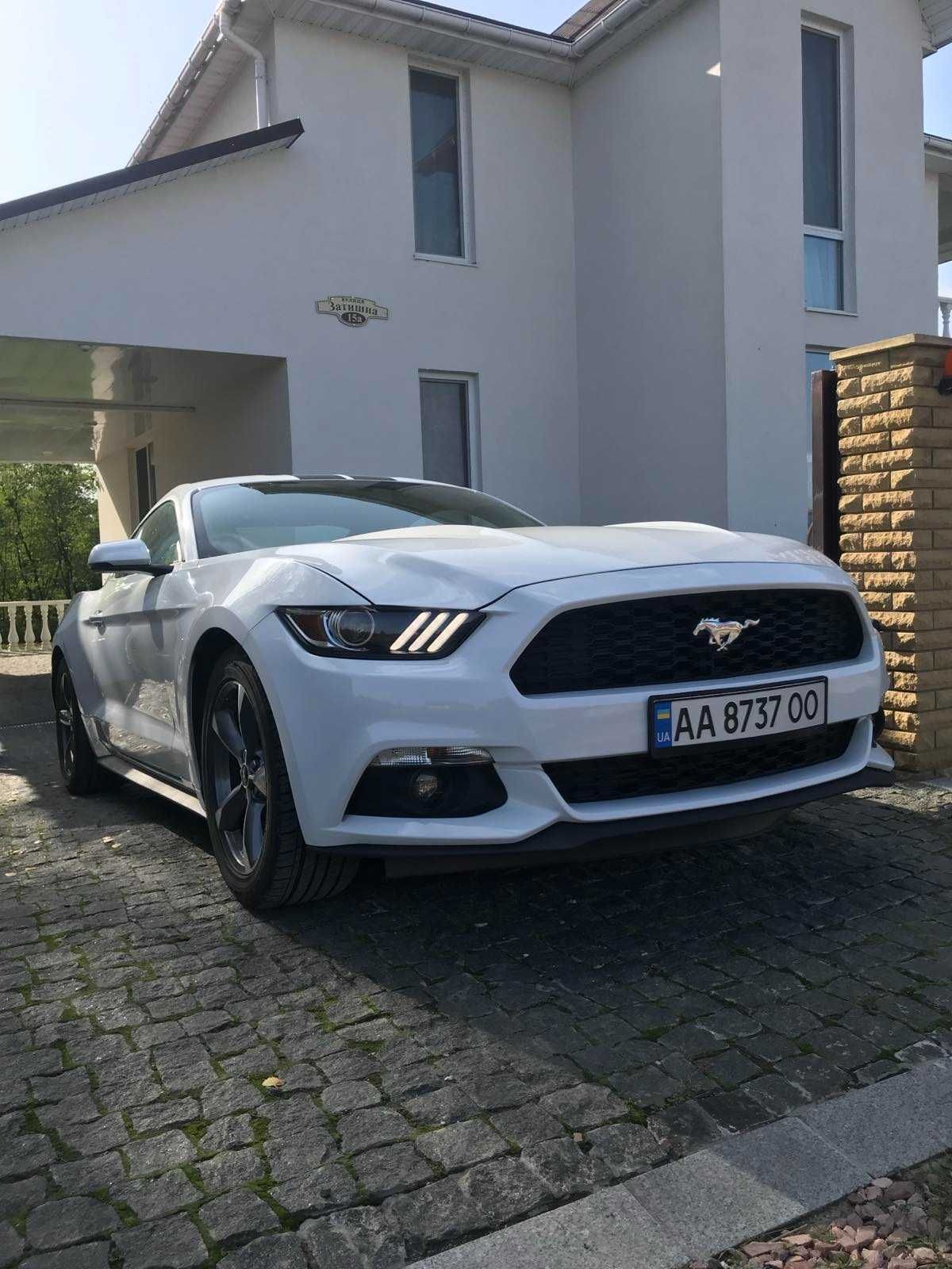 Ford Mustang 2017 пробіг 80 тис.км. об'єм 2,3 АКПП-6