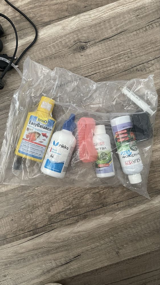 Акваріум та комплект до нього