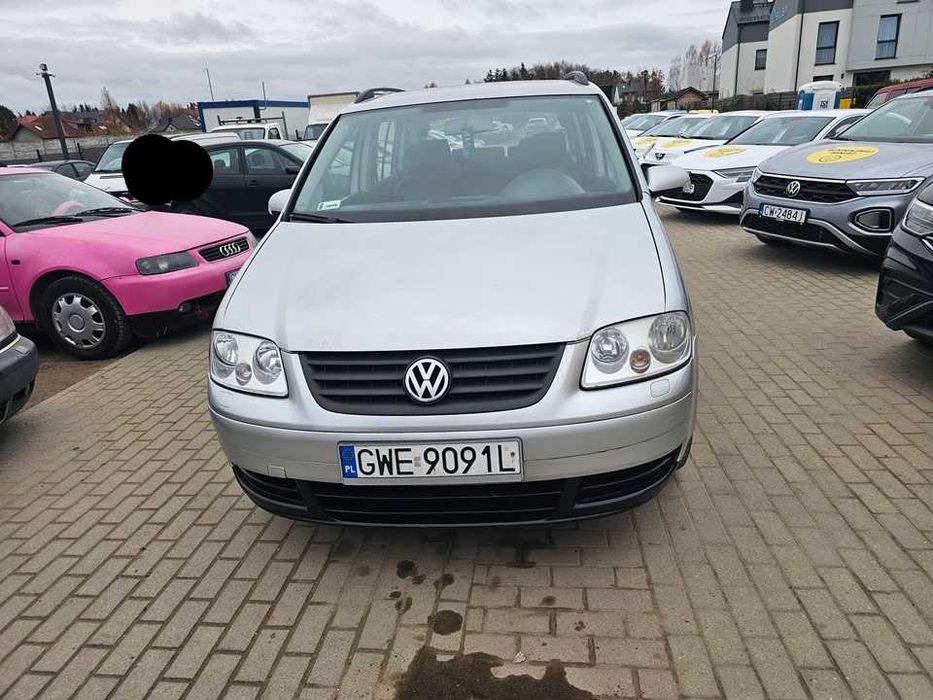 Volkswagen Touran 2005r/1.9diesel/105KM/7osobowy/opłaty aktualne/hak