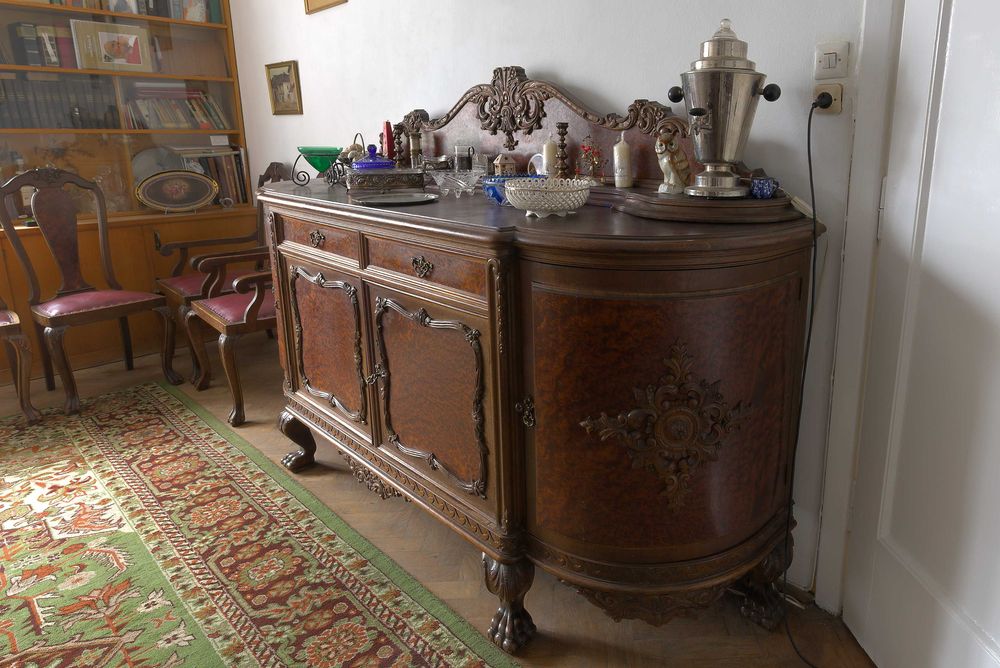 Zabytkowy komplet jadalnia z zegarem