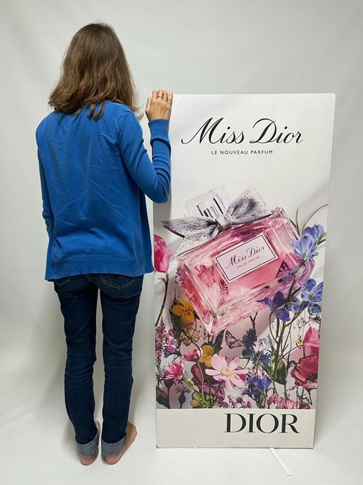 Grande mostruário dos perfumes Dior