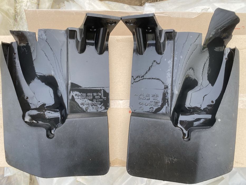 Бризговики до спрінтера 906 задні оригінал