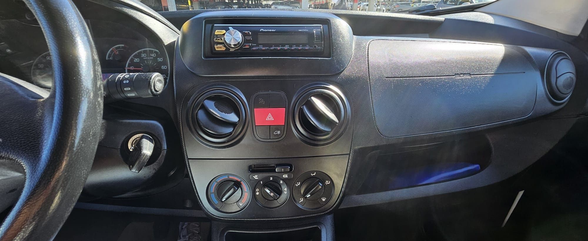 Fiat Fiorino 2015 com ar condicionado