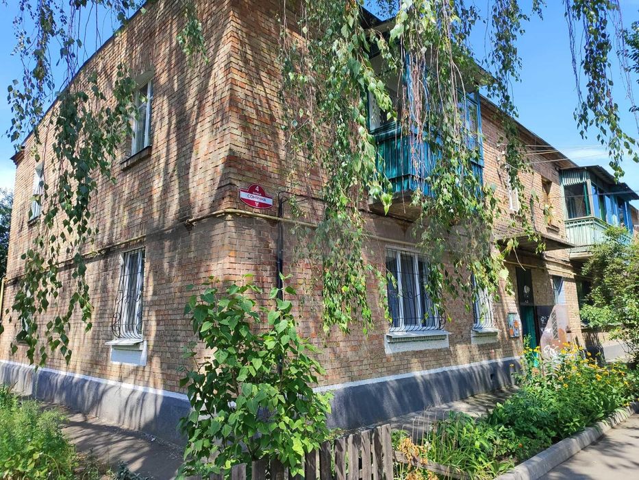 Продаж 2-кімнатної квартири вул. Святошинська 4