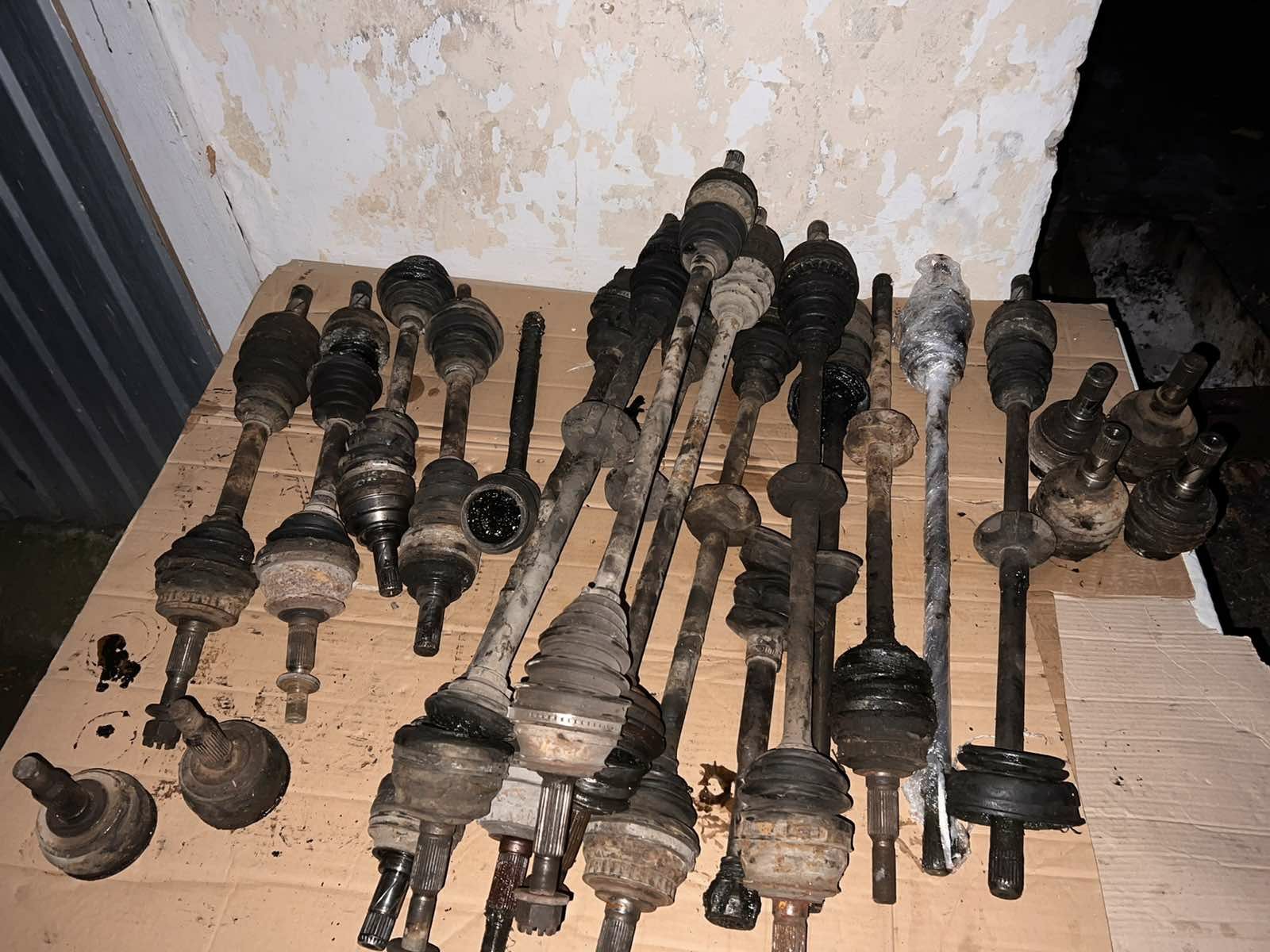 Стопи до  Аскони та Опелів різних років