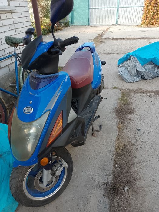 Продам!скутер 150кб
